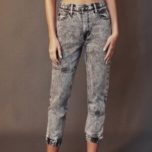 NWT KanCan Black 80s Acid Wash Ankle Jogger Jeans Size 28 Retro Indie Designer